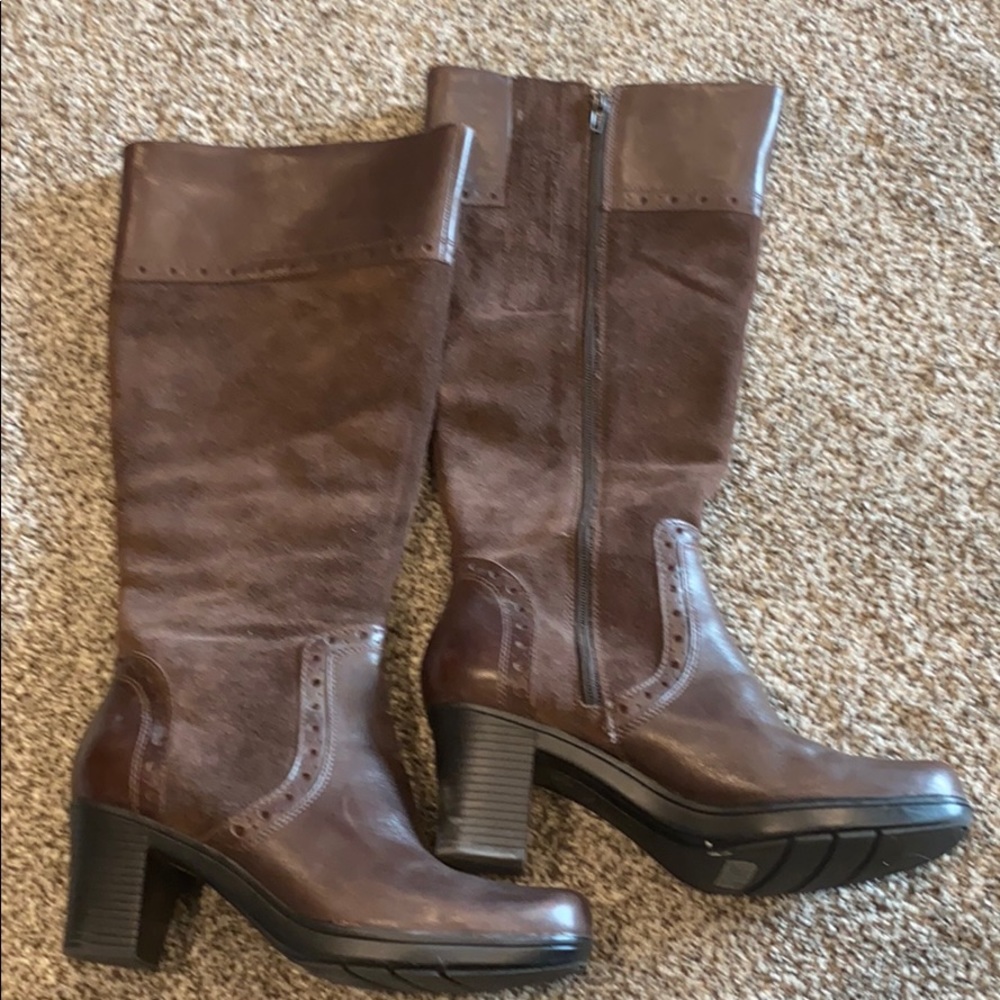 boots - Picture 2 of 4